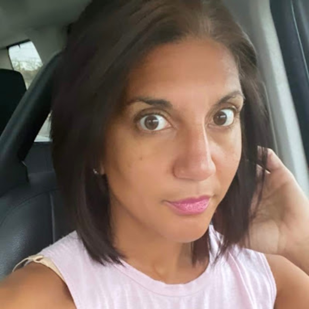 Meet your Posher, Julia